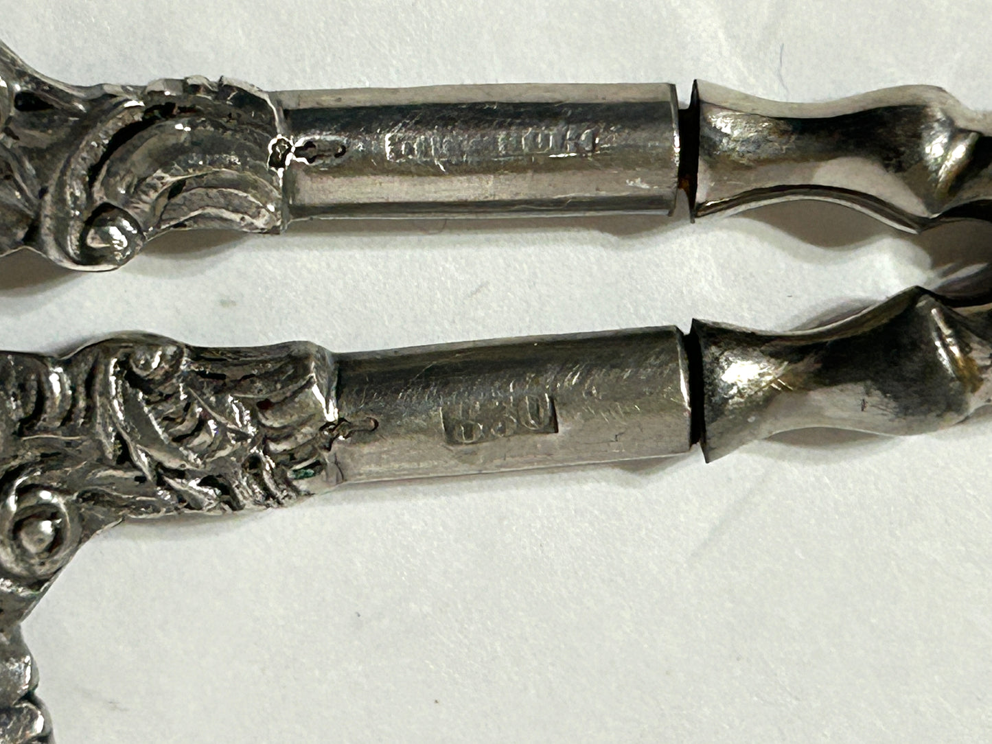 ANTIQUE SILVER GRAPE SCISSORS