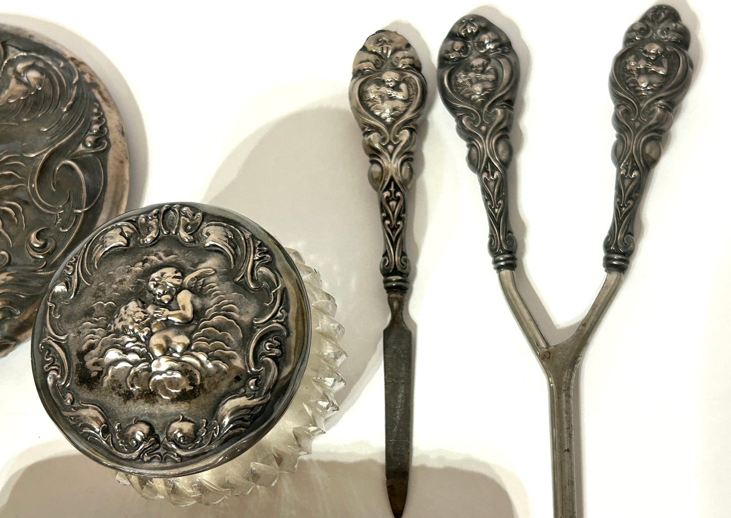 UNGER BROTHERS STERLING LOVES DREAM  DRESSER SET