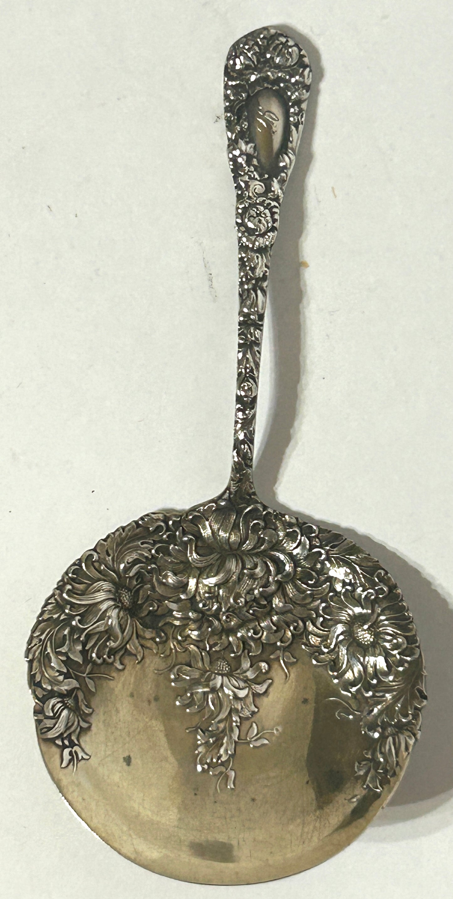 WM. DURGIN STERLING CHRYSANTHEMUM PATTERN BONBON SPOON