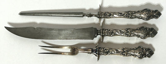 STERLING HANDLE WALLACE IRIAN PATTERN CARVING SET