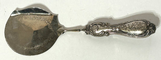 STERLING ANTIQUE SERVER WITH SHELL DESIGN