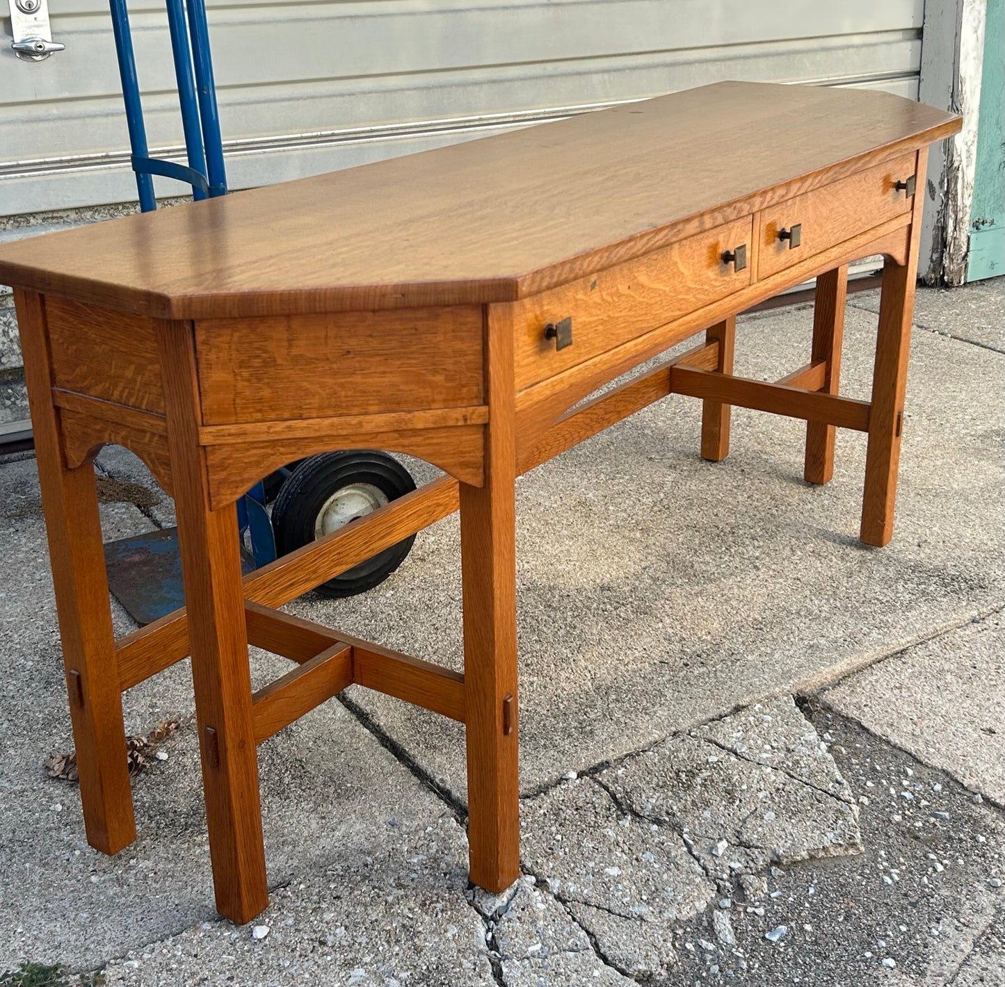 RARE LIMBERT OAK ARTS & CRAFTS SOFA TABLE