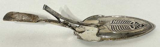 STERLING ANTIQUE FISH SERVER BY WM. & SAMUEL KNIGHT