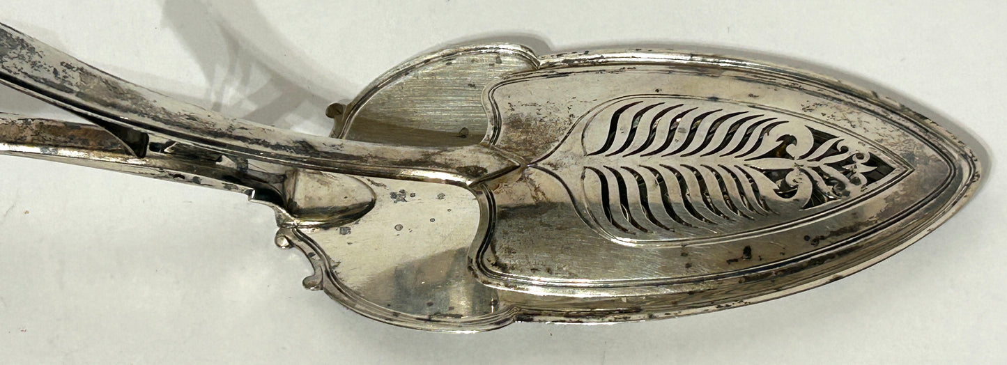 STERLING ANTIQUE FISH SERVER BY WM. & SAMUEL KNIGHT