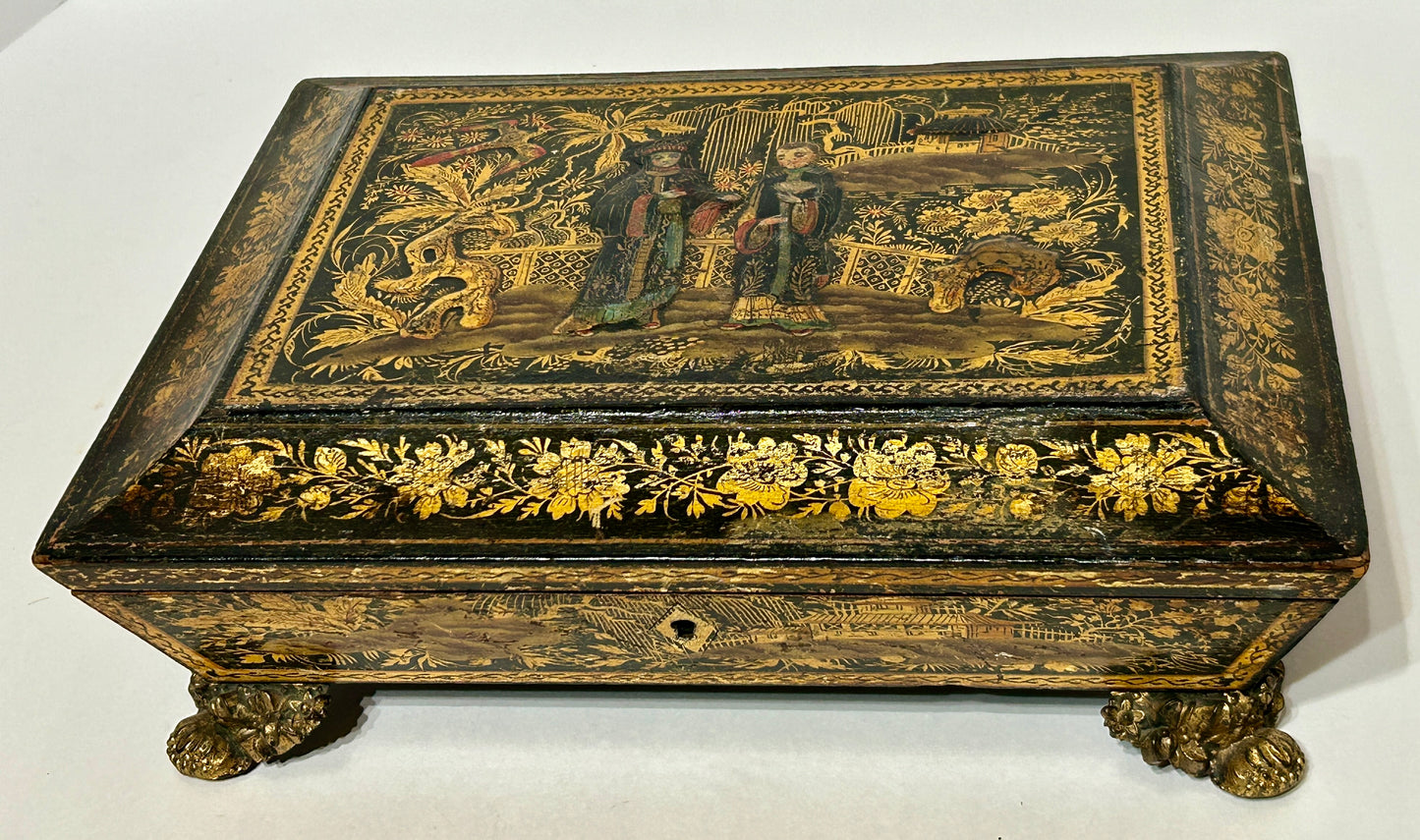 ANTIQUE CHINESE CHINOISERIE BOX
