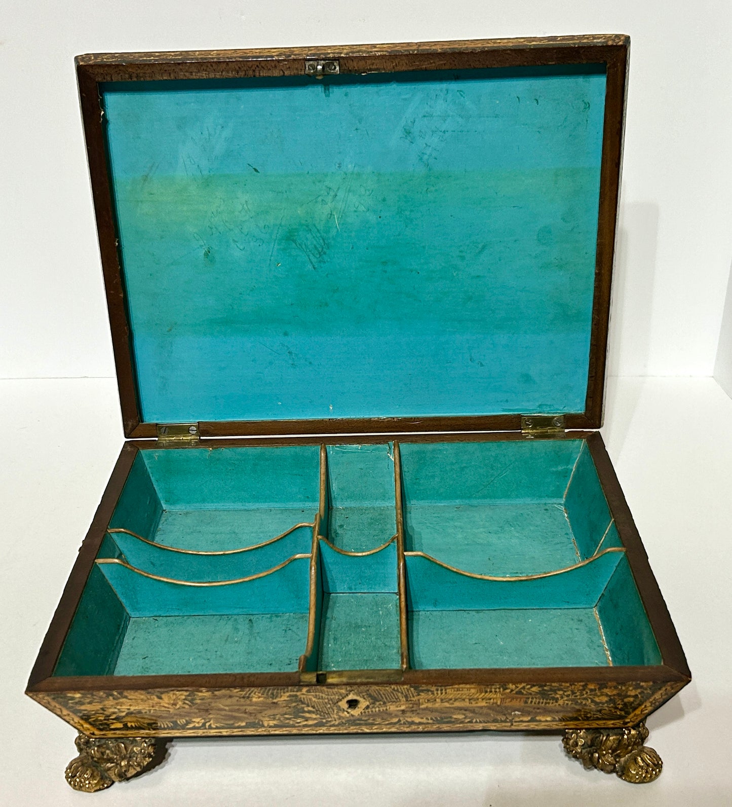ANTIQUE CHINESE CHINOISERIE BOX