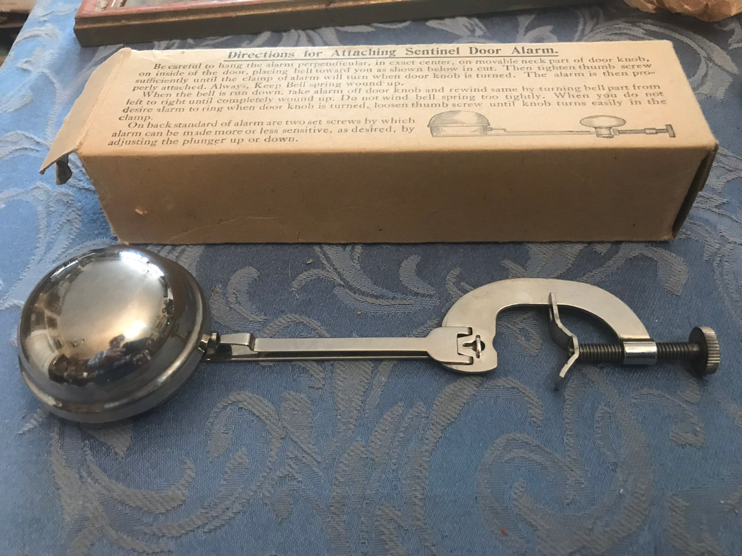 SENTINEL DOOR ALARM UNUSED IN ORIGINAL BOX HARD TO FIND ANTIQUE