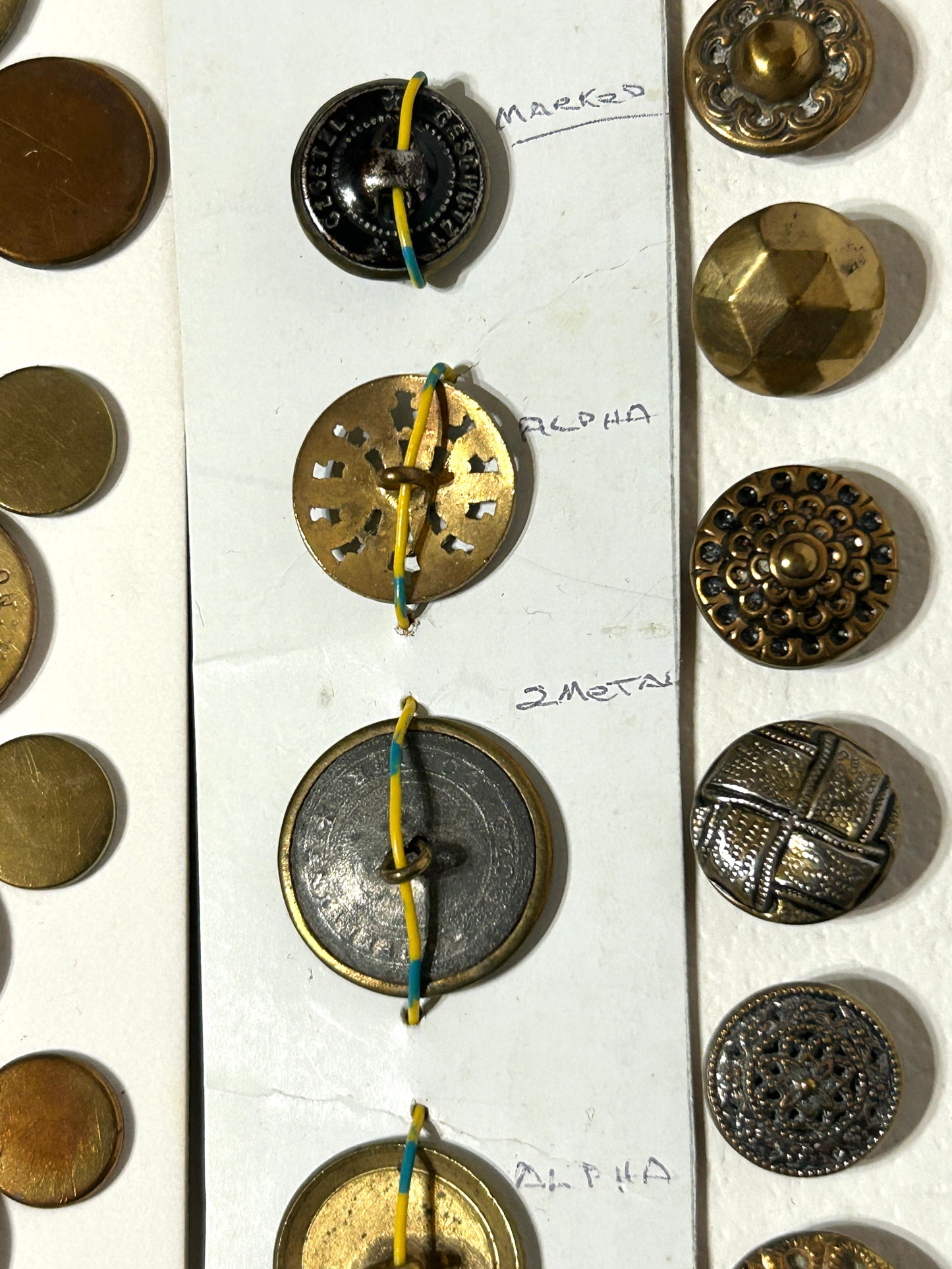 ANTIQUE GILT BUTTON COLLECTION 1800 -1865