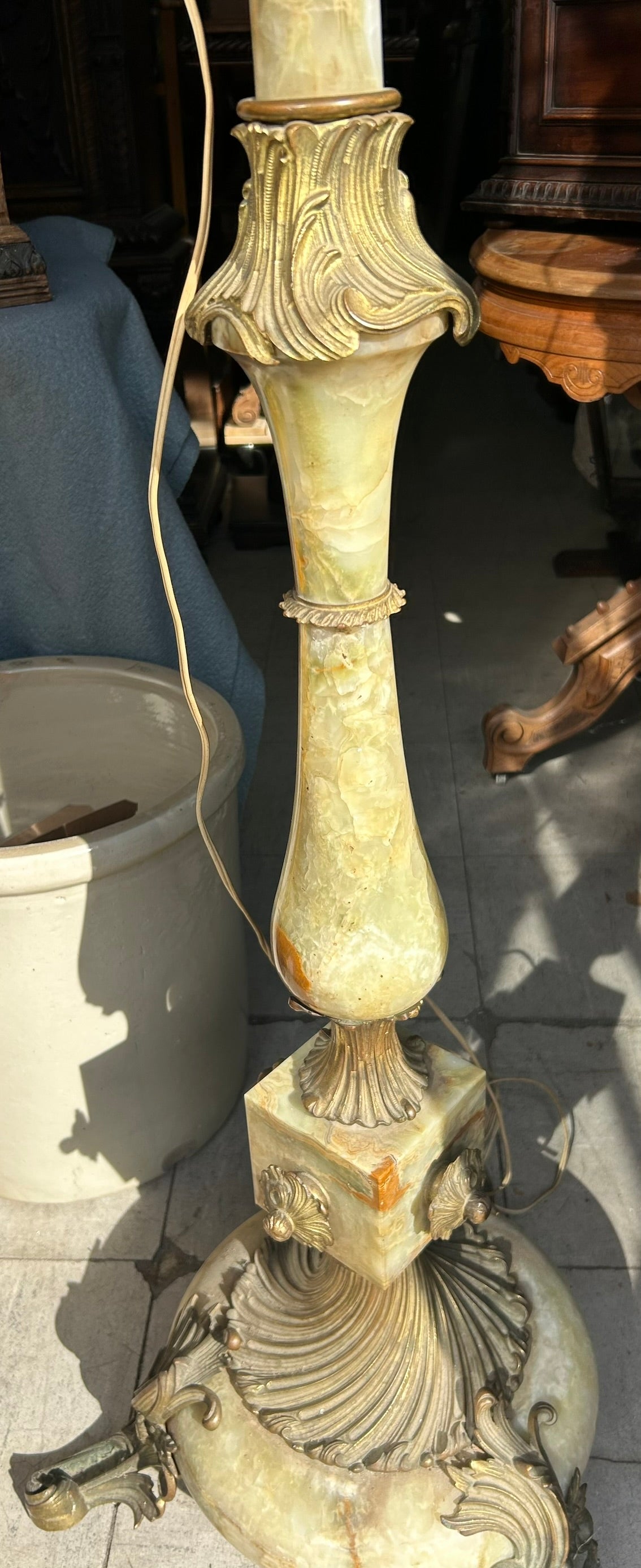 ONYX AND BRASS ANTIQUE FLOOR LAMP