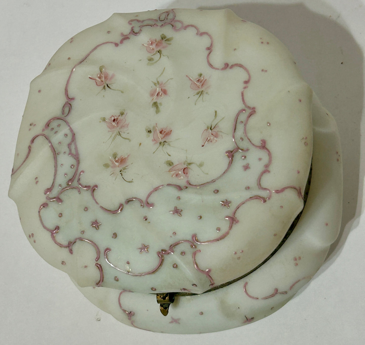 WAVECREST GLASS ANTIQUE DRESSER BOX