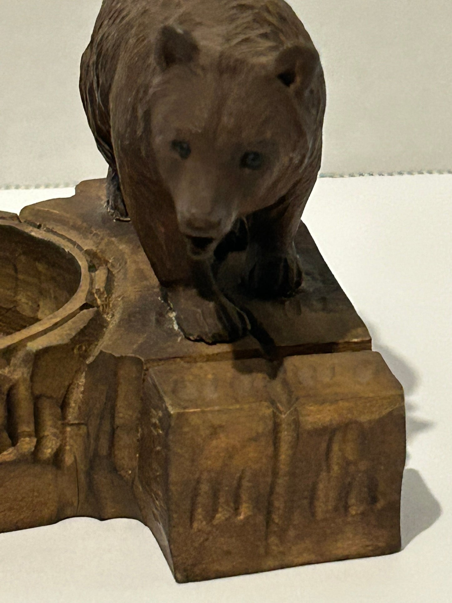 BLACK FOREST CARVED BEAR ANTIQUE TRAY