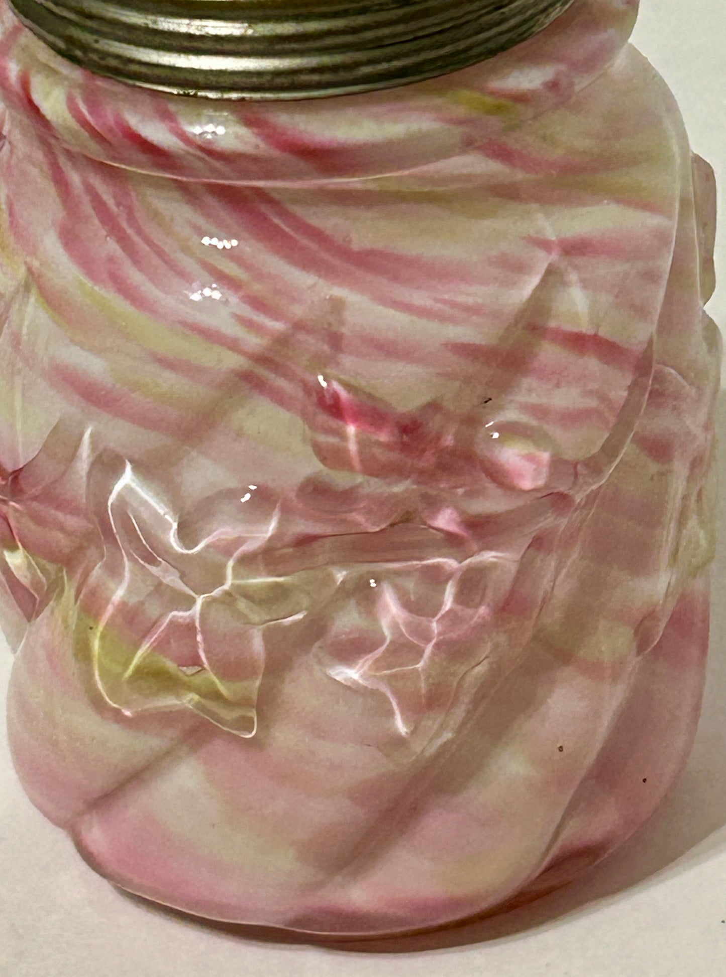 NORTHWOOD GLASS ROYAL OAK SPATTER SUGAR SHAKER