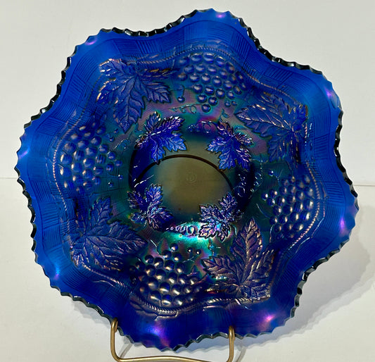 CARNIVAL GLASS GRAPE AND CABLE ELECTRIC BLUE NORTHWOOD BOWL