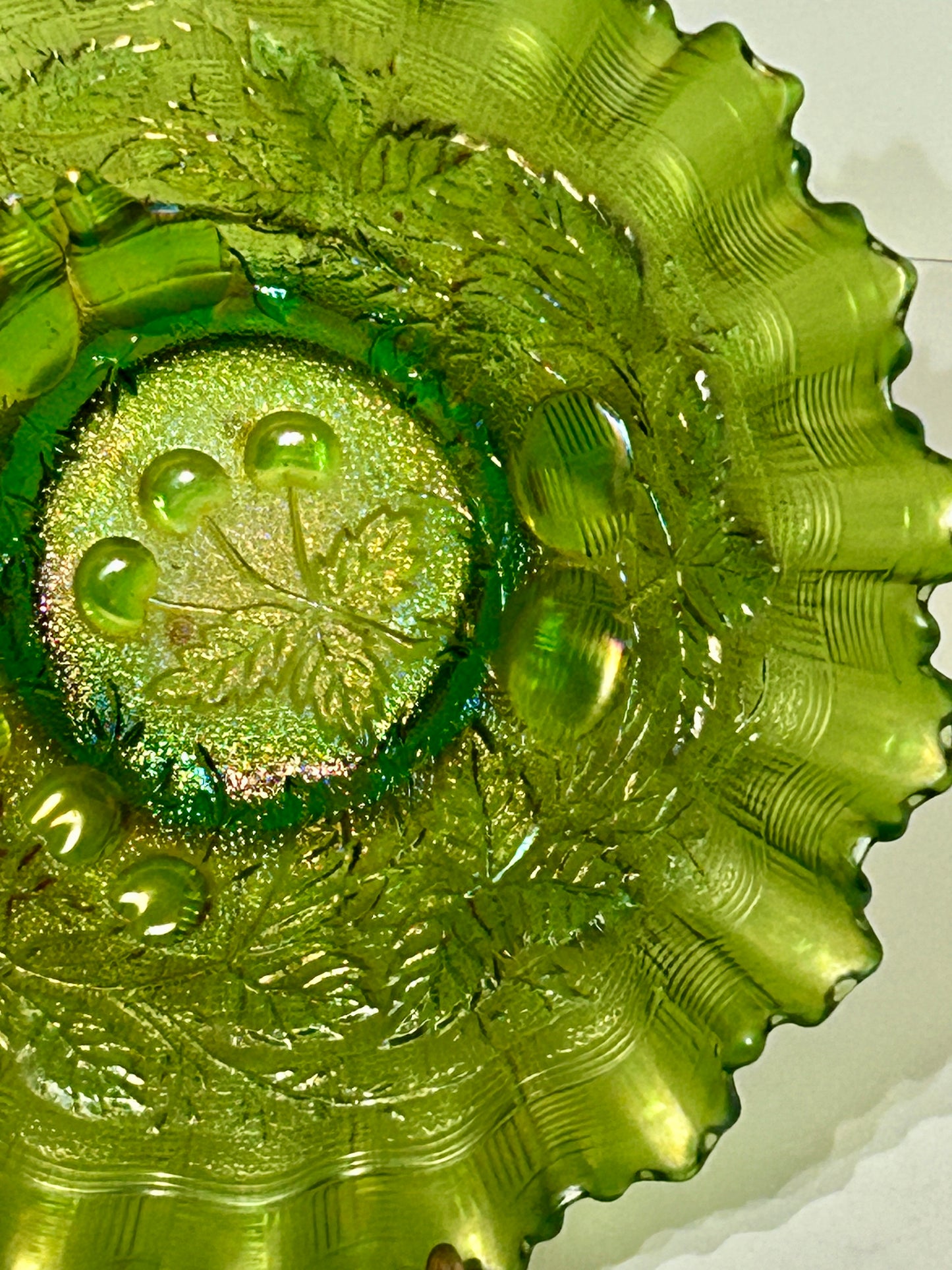 CARNIVAL GLASS THREE FRUITS BOWL