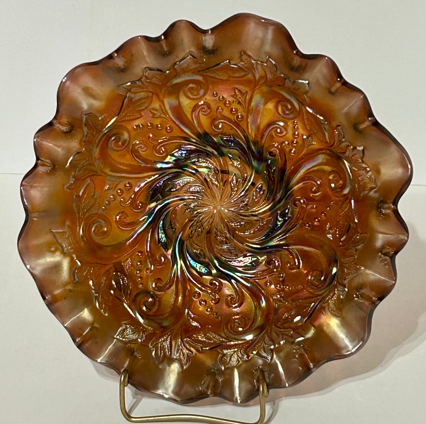 CARNIVAL GLASS MILLERSBURG SEAWEED AMETHYST BOWL