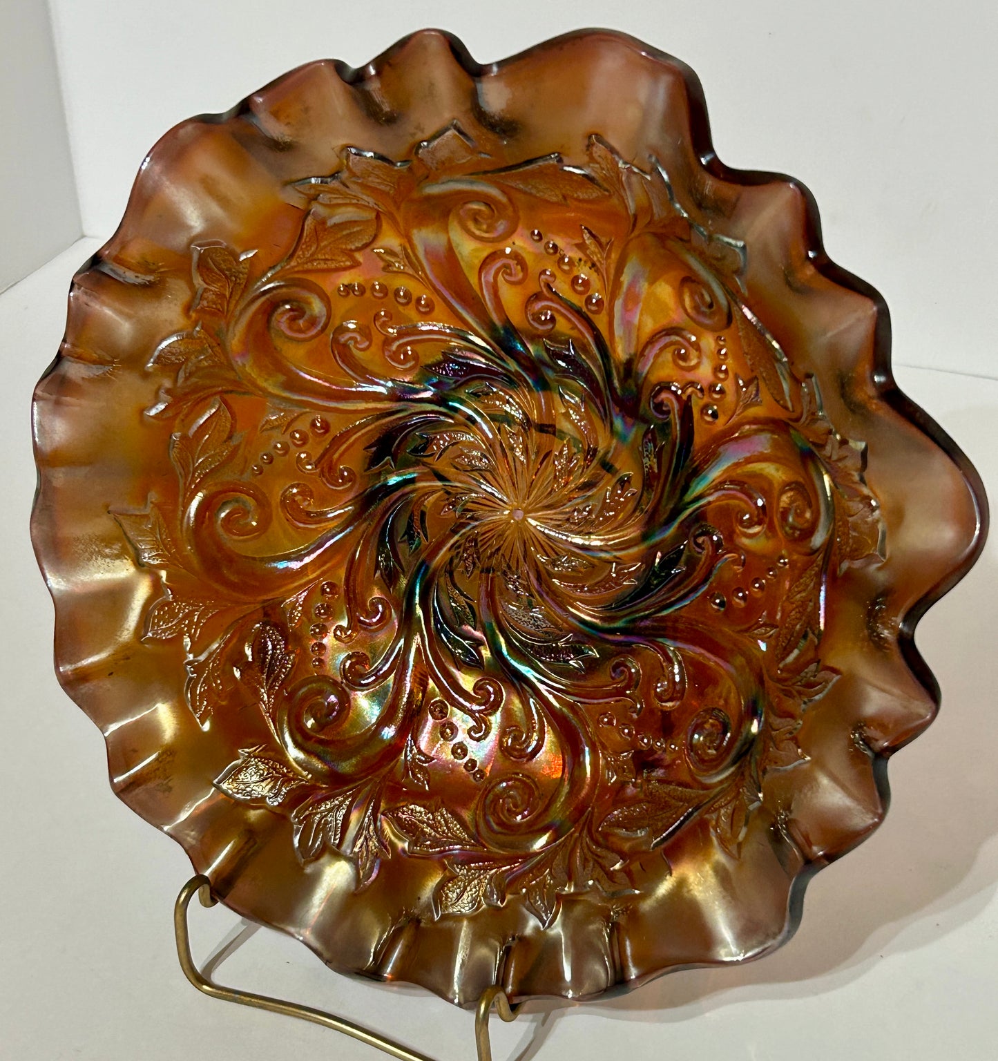 CARNIVAL GLASS MILLERSBURG SEAWEED AMETHYST BOWL