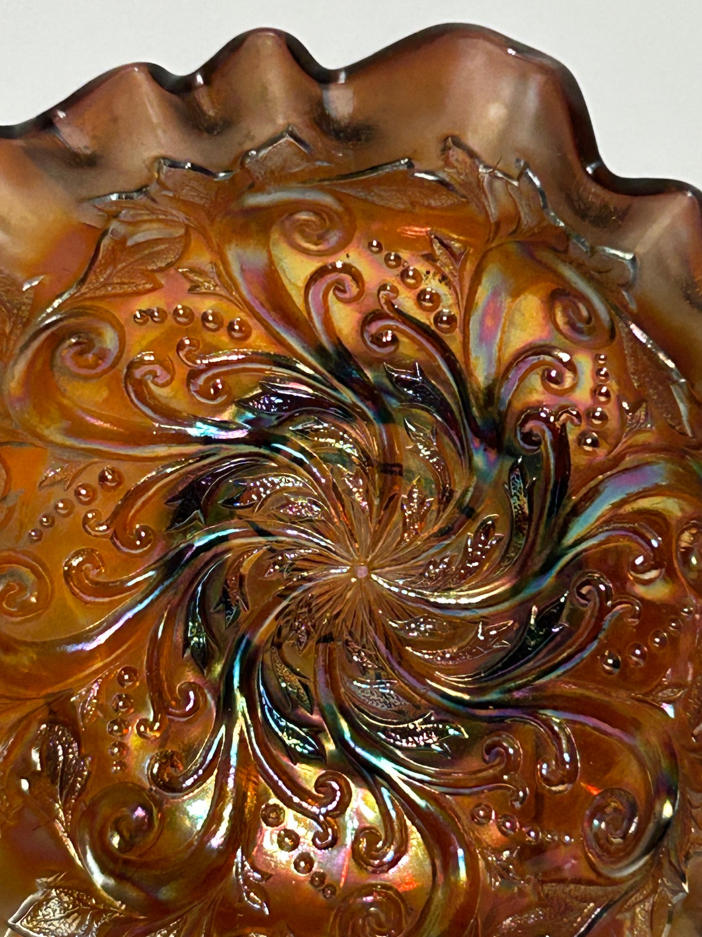 CARNIVAL GLASS MILLERSBURG SEAWEED AMETHYST BOWL