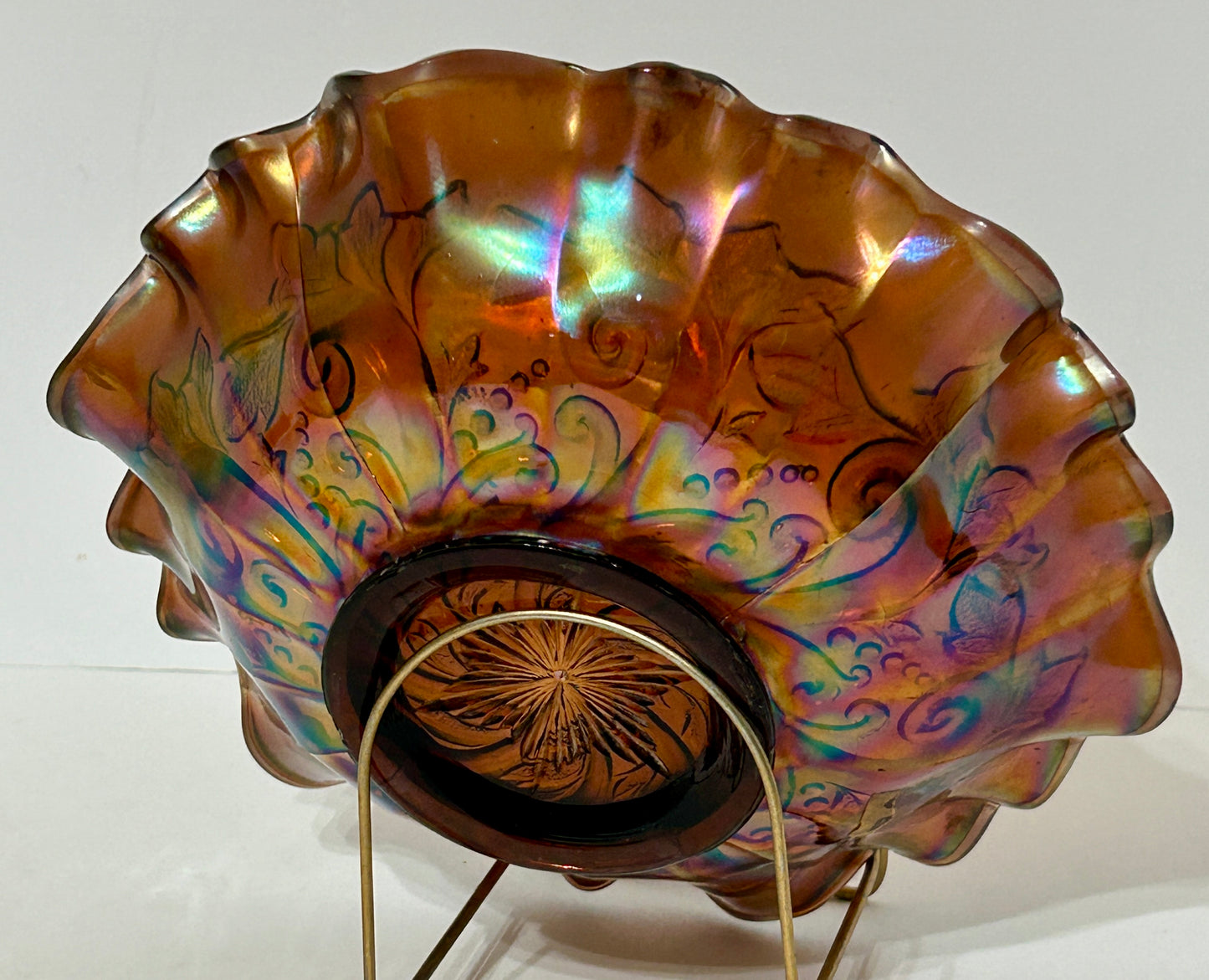CARNIVAL GLASS MILLERSBURG SEAWEED AMETHYST BOWL