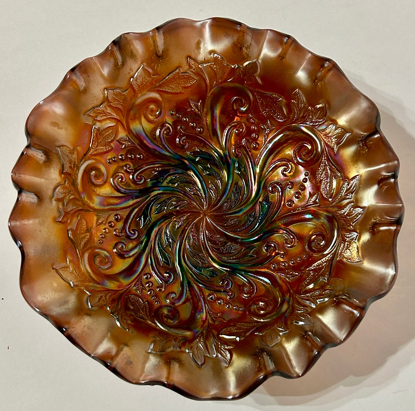 CARNIVAL GLASS MILLERSBURG SEAWEED AMETHYST BOWL
