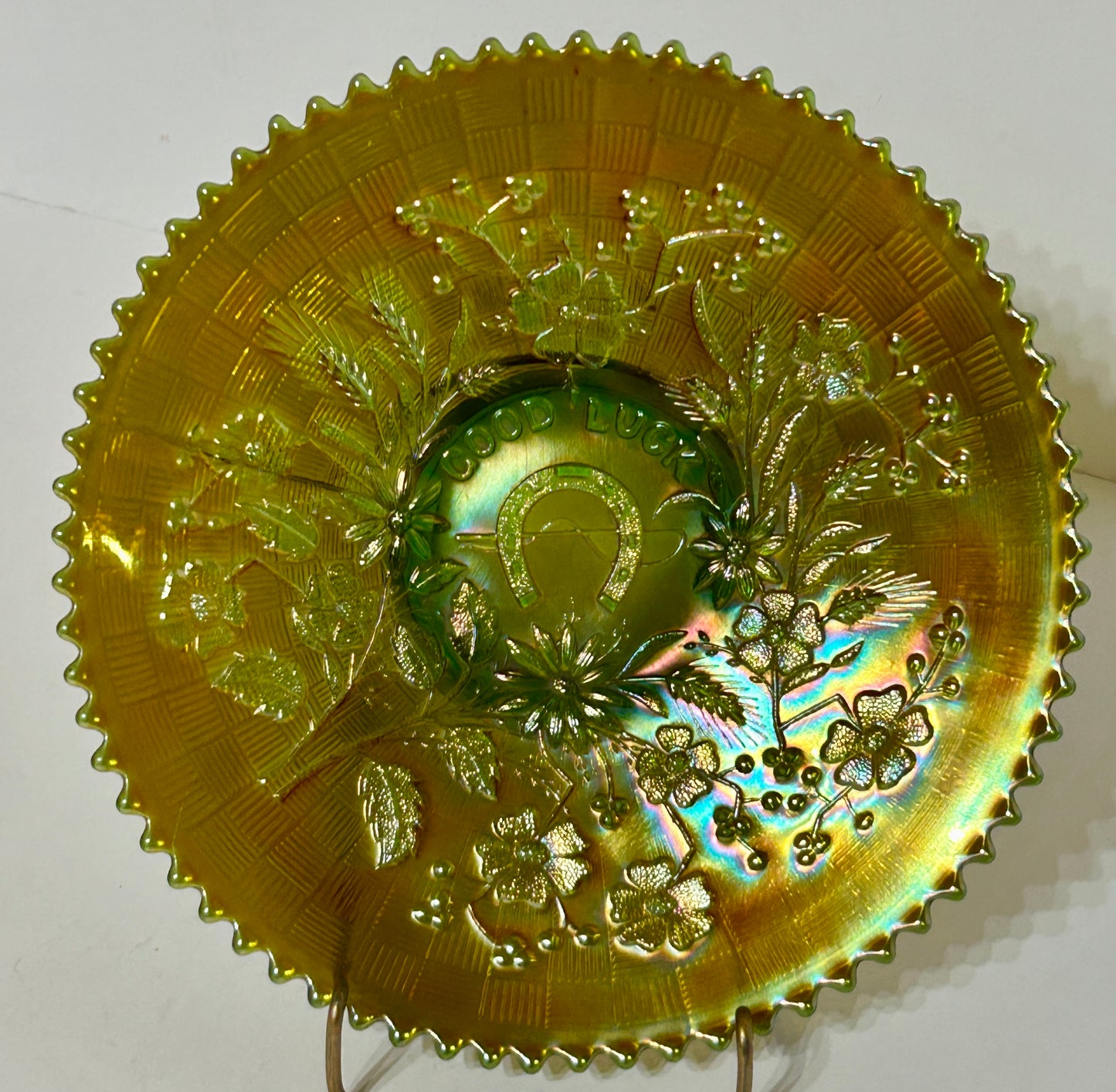 CARNIVAL GLASS GREEN GOOD LUCK PLATE
