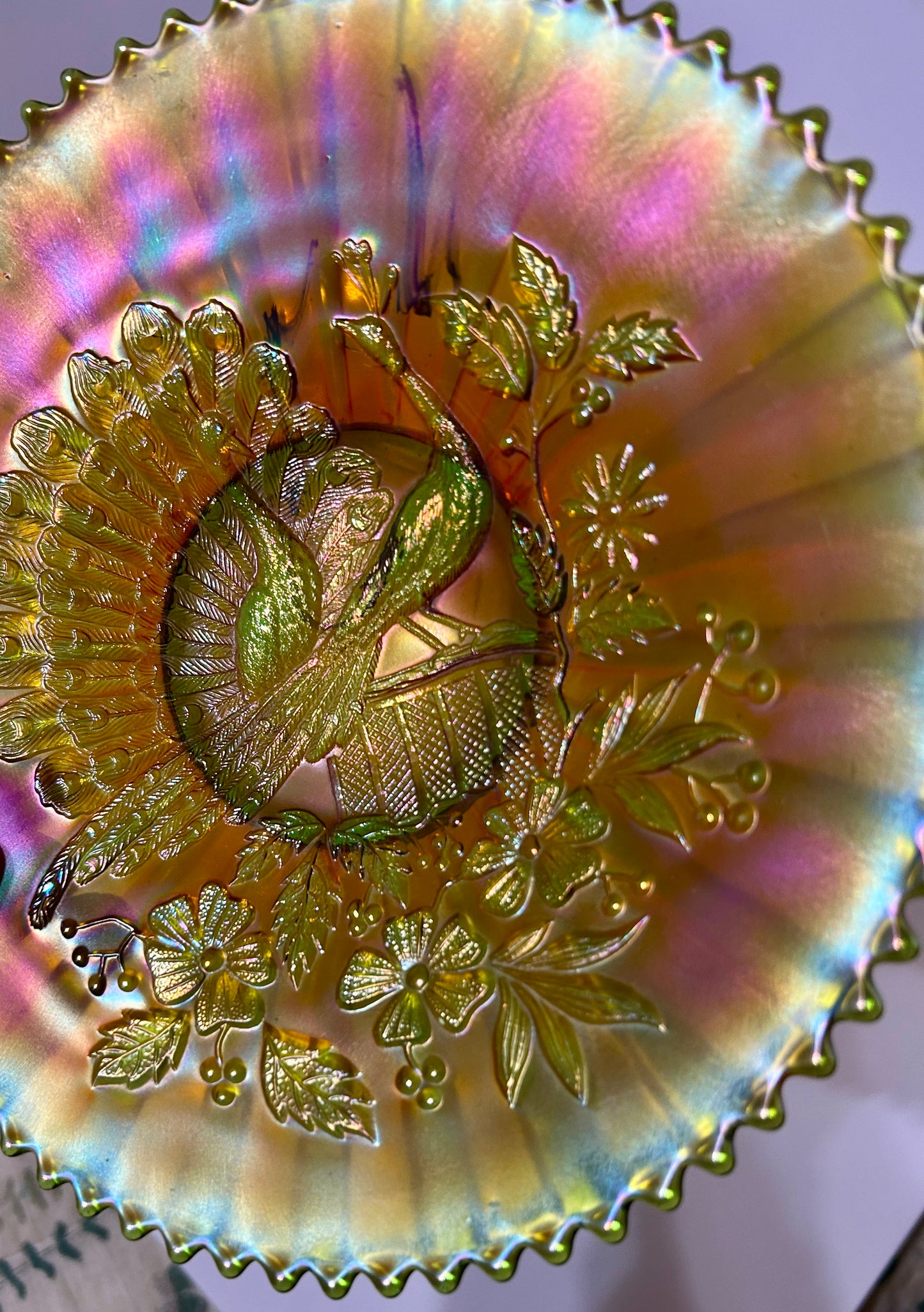 CARNIVAL GLASS GREEN PEACOCKS ON FENCE PLATE