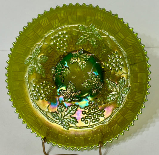 CARNIVAL GLASS GREEN GRAPE AND CABLE PLATE