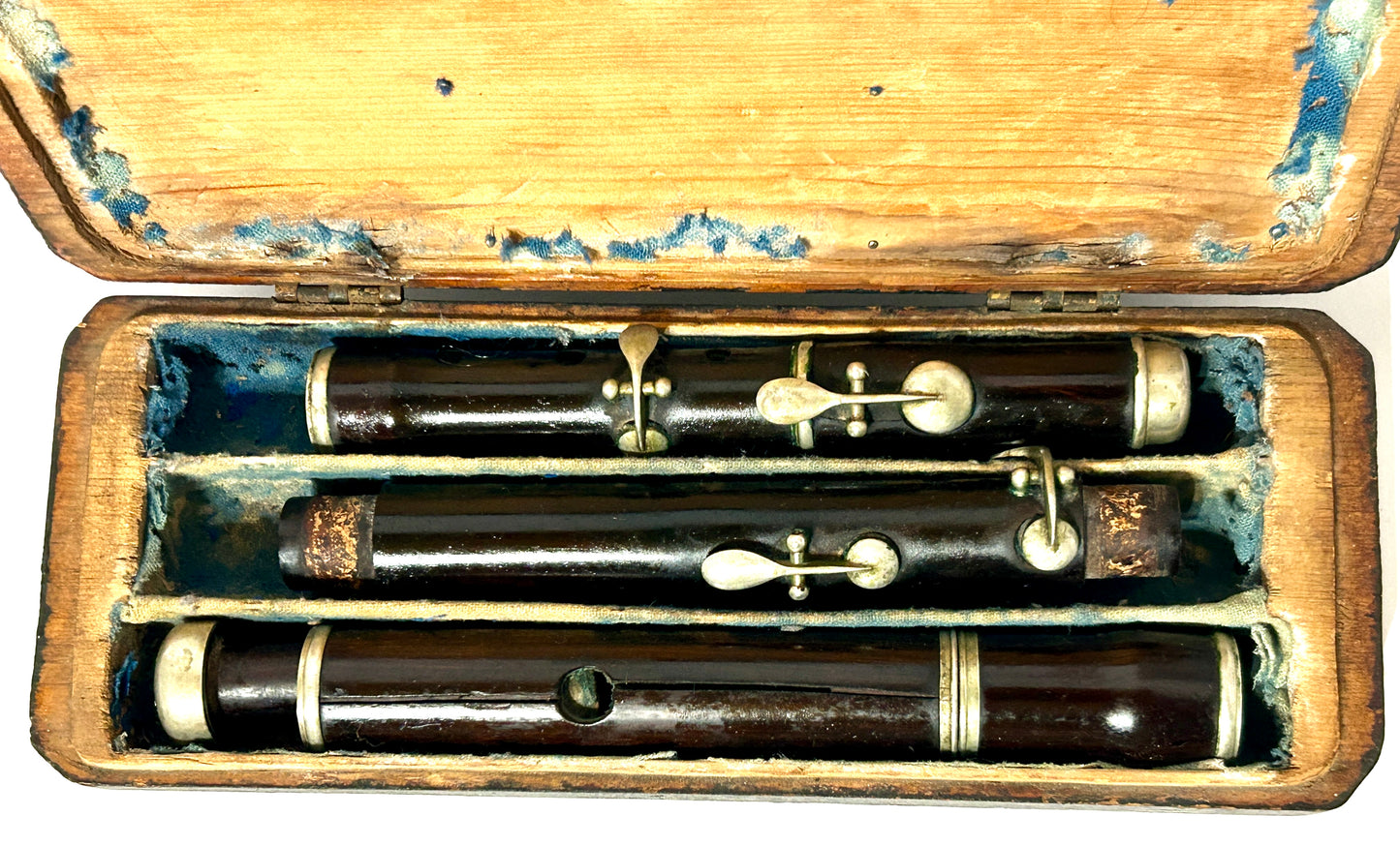 CIVIL WAR ERA FLUTE IN PATRIOTIC SHIELD DECORATED BOX