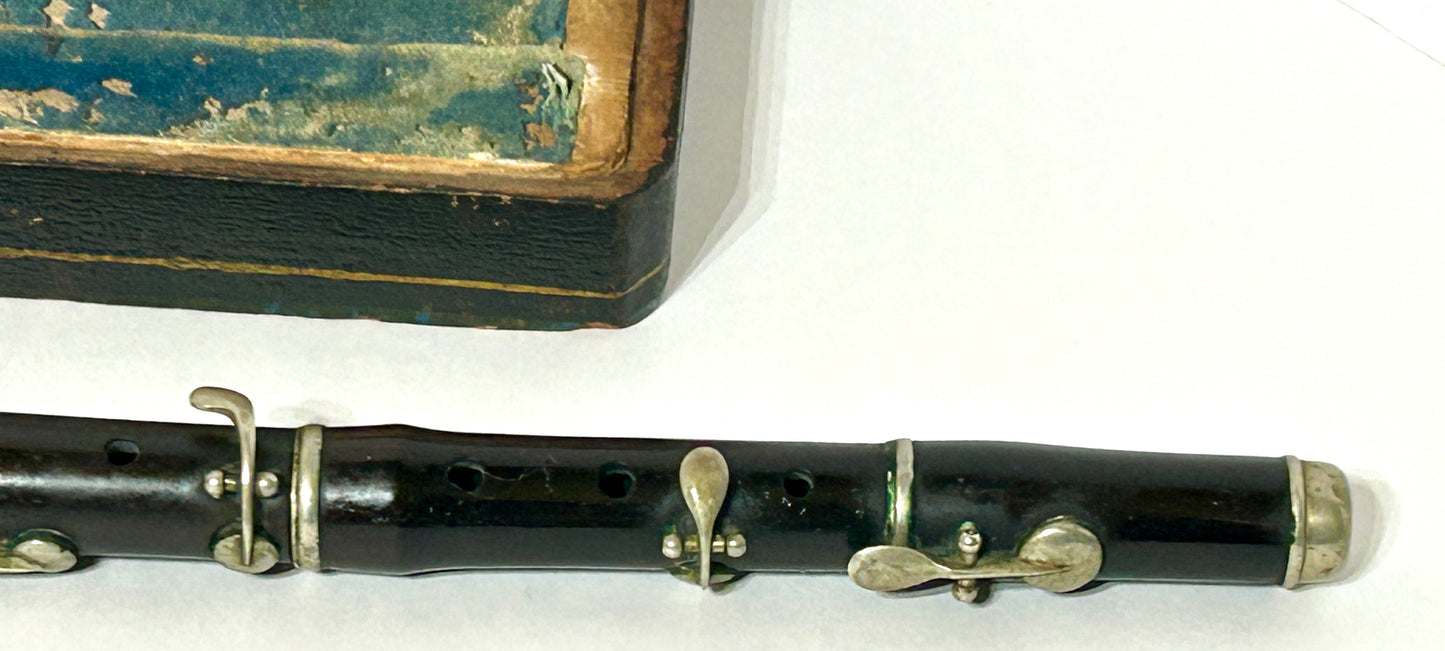 CIVIL WAR ERA FLUTE IN PATRIOTIC SHIELD DECORATED BOX