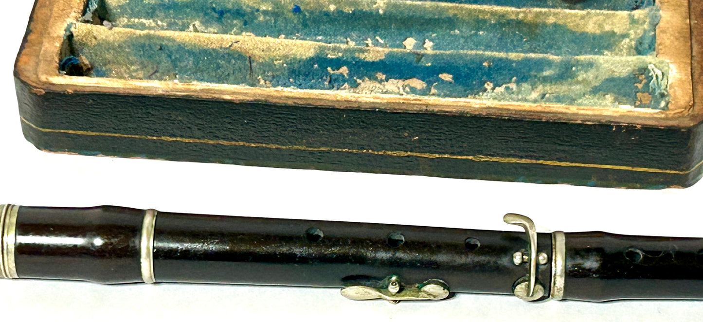 CIVIL WAR ERA FLUTE IN PATRIOTIC SHIELD DECORATED BOX