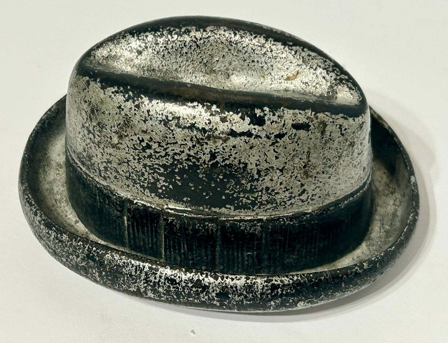 AUTOMATIC SHADE COMPANY CAST IRON ADVERTISING HAT PAPERWEIGHT