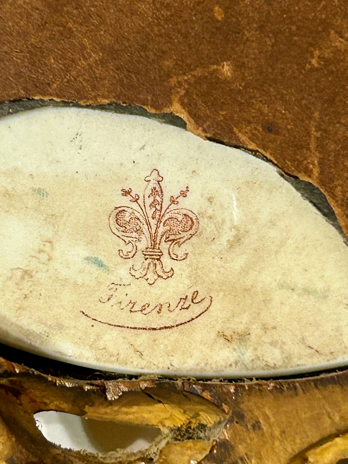 HAND PAINTED PORCELAIN ANTIQUE ITALIAN PORTRAIT PLAQUE IN FANCY FRAME