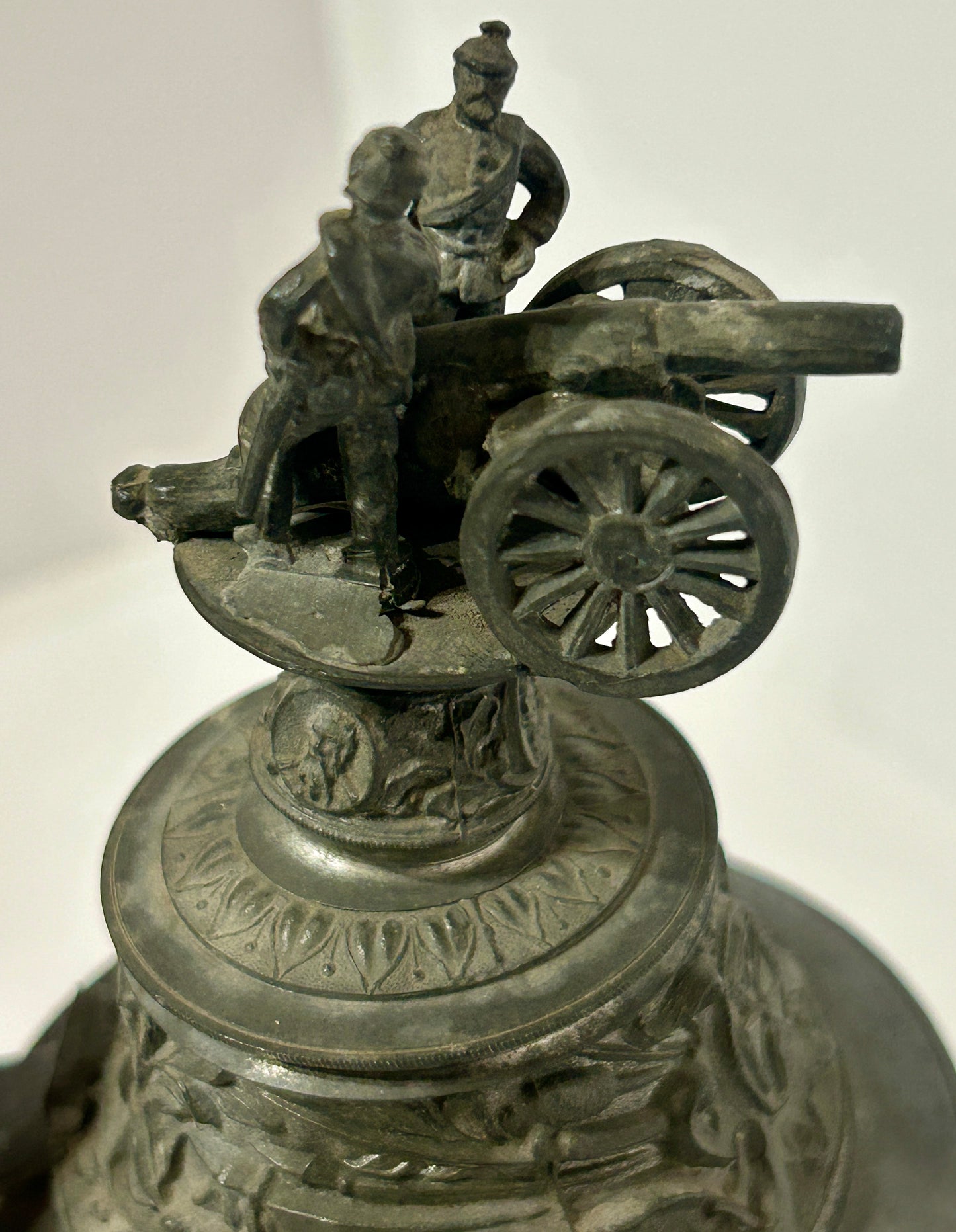 ANTIQUE GERMAN REGIMENTAL BEER STEIN WITH LITHOPANE BOTTOM