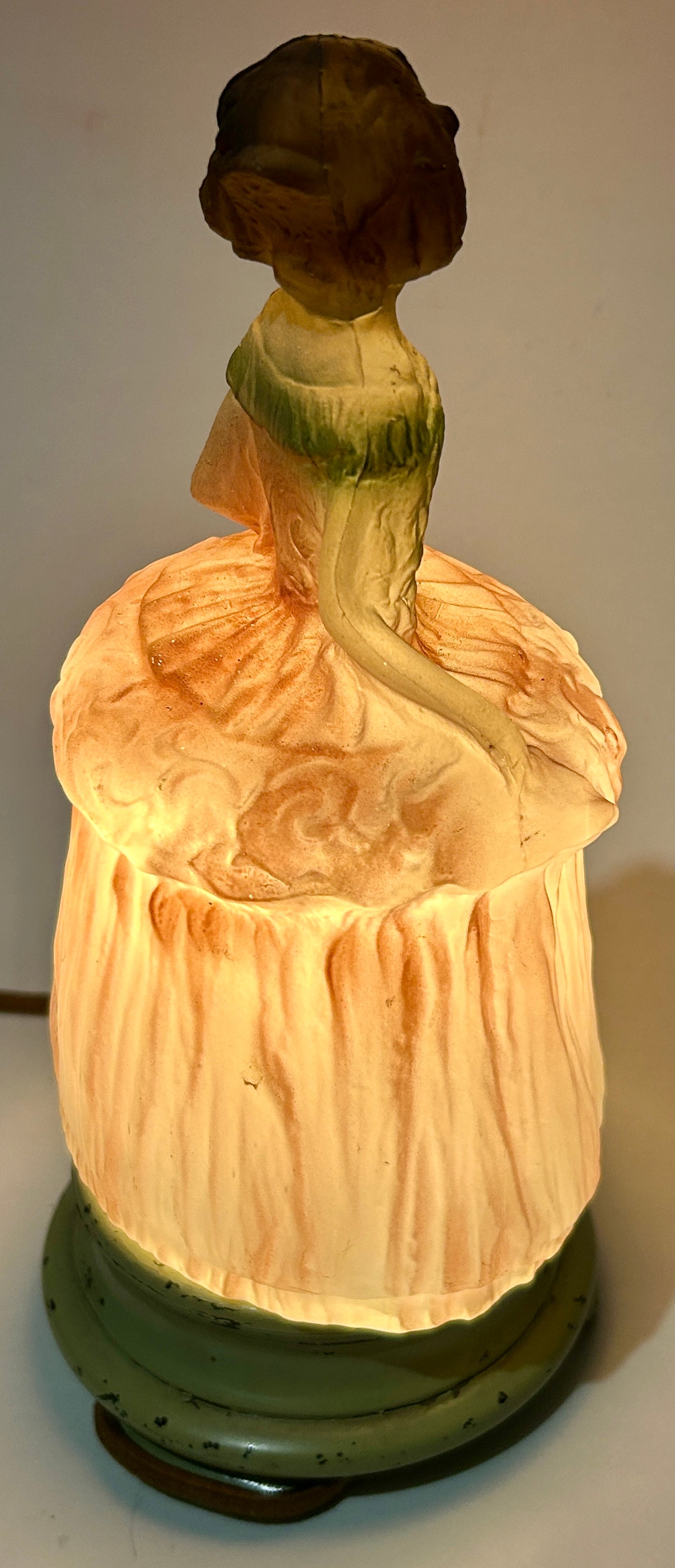 FIGURAL GIRL TIFFIN GLASS LAMP