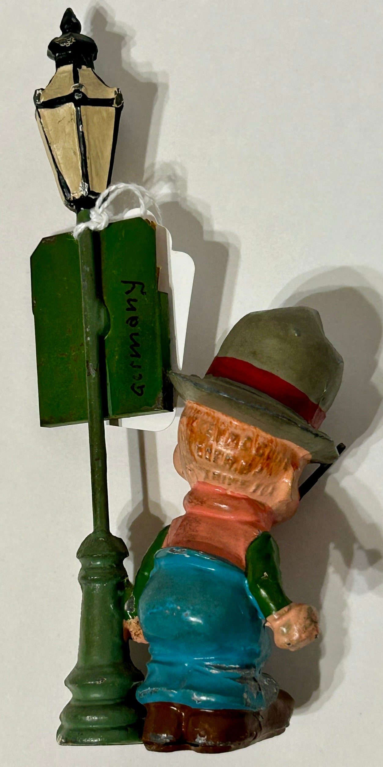 MOON MULLINS METAL LAMP POST FIGURAL CALENDAR