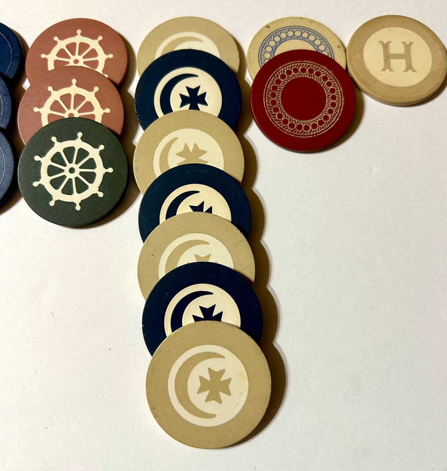 ANTIQUE CLAY POKER CHIPS WITH DECORATIONS