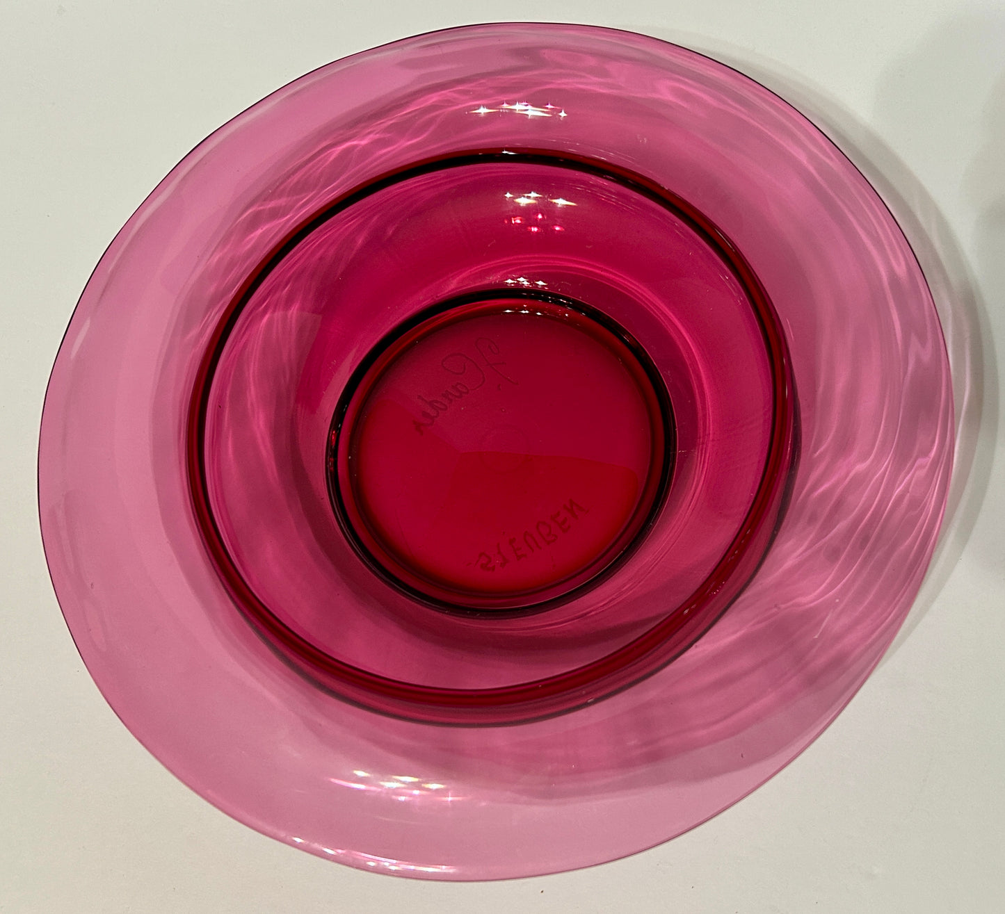 CARTER STEUBEN GLASS SIGNED CENTERPIECE BOWL WITH STEUBEN WHITE FLOWER FROG