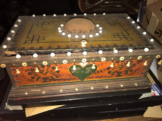 ANTIQUE FOLK ART BOX WITH HEARTS, BIRDS, ETC.