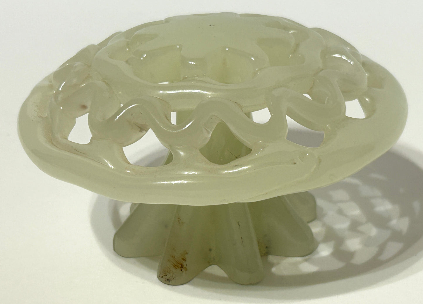 CARTER STEUBEN GLASS SIGNED CENTERPIECE BOWL WITH STEUBEN WHITE FLOWER FROG
