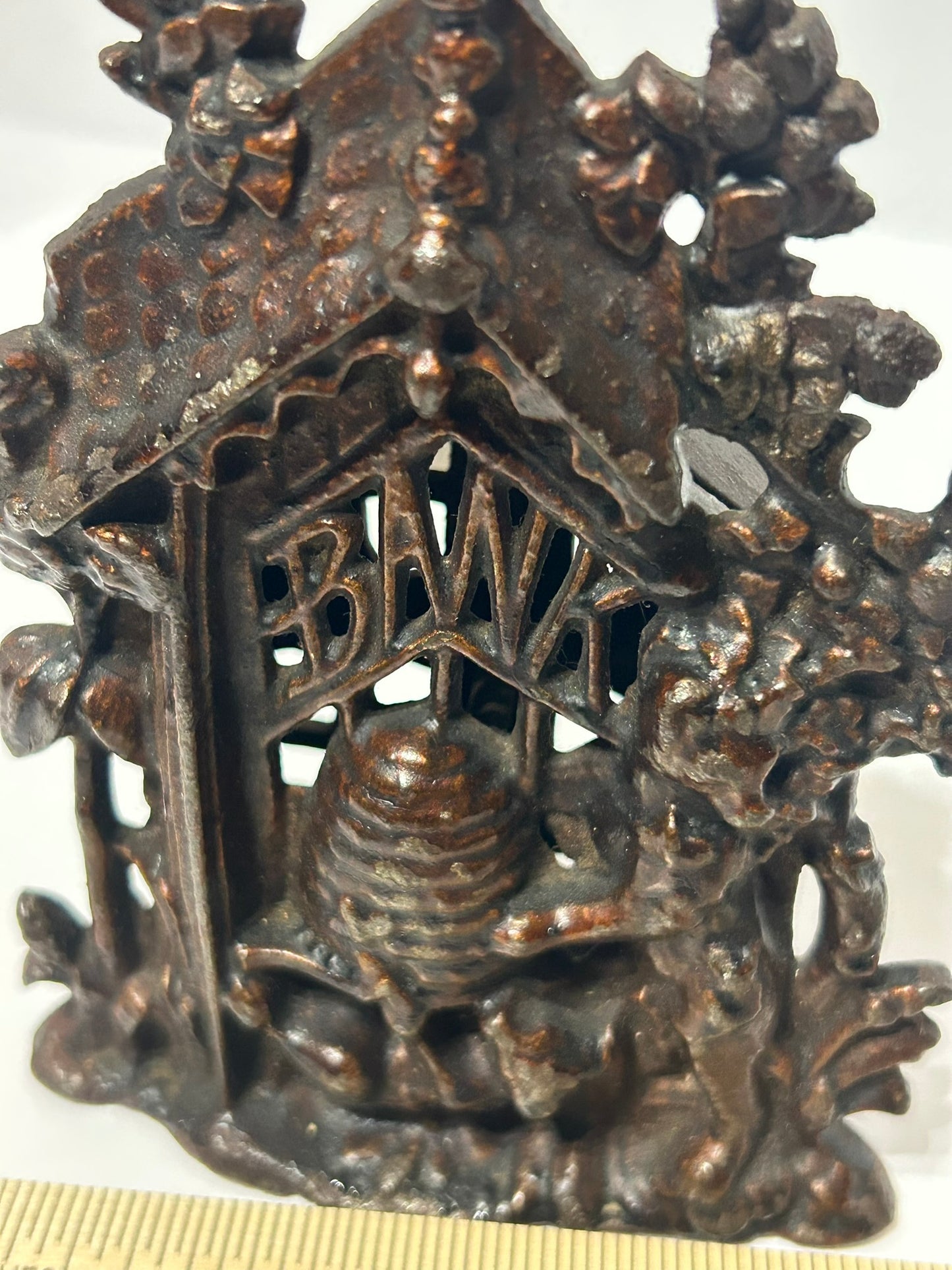 ANTIQUE IRON BANK BEAR & HONEY