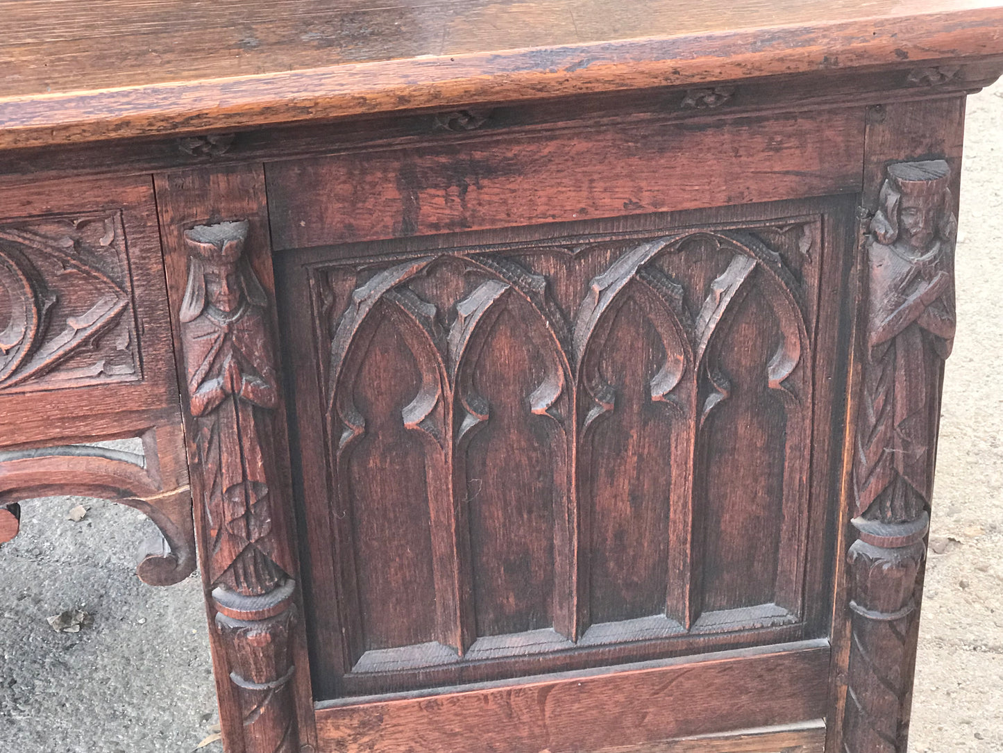 ANTIQUE GOTHIC STYLE DESK