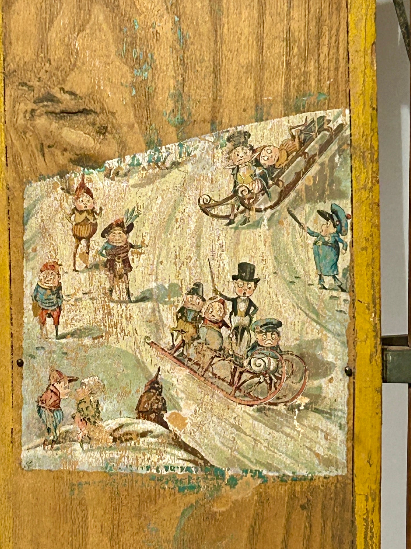 BROWNIES RARE DESIGN ANTIQUE CHILDREN'S SLED