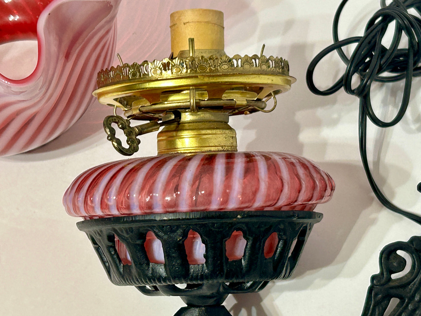 FENTON GLASS CRANBERRY OPAL SWIRL DESIGN WALL LAMP