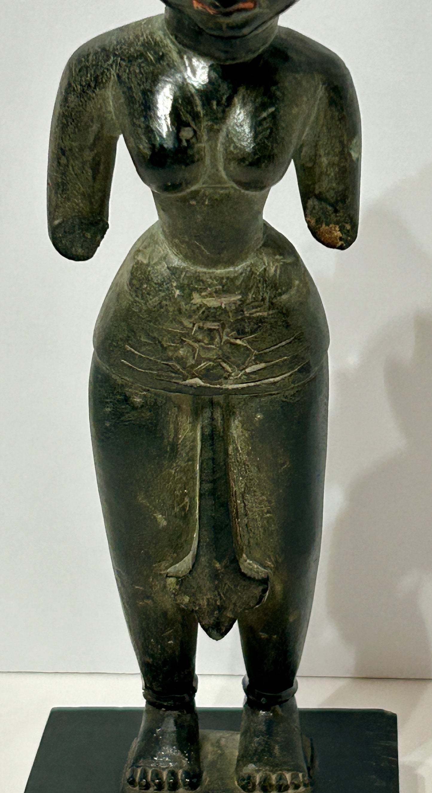 INDIA EARLY CARVED BLACK STONE SCHIST FIGURE