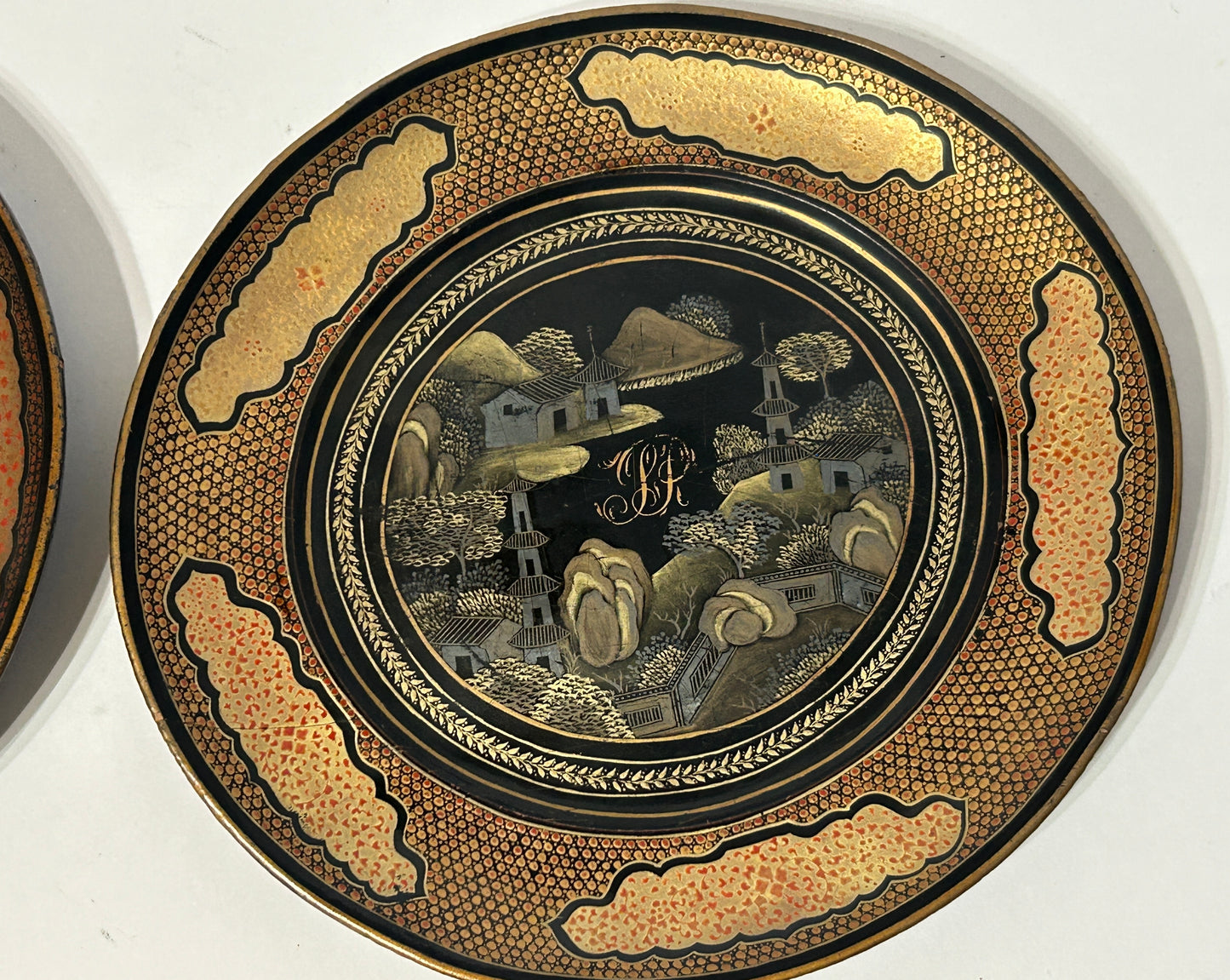EARLY CHINESE EXPORT WOODEN PLATES