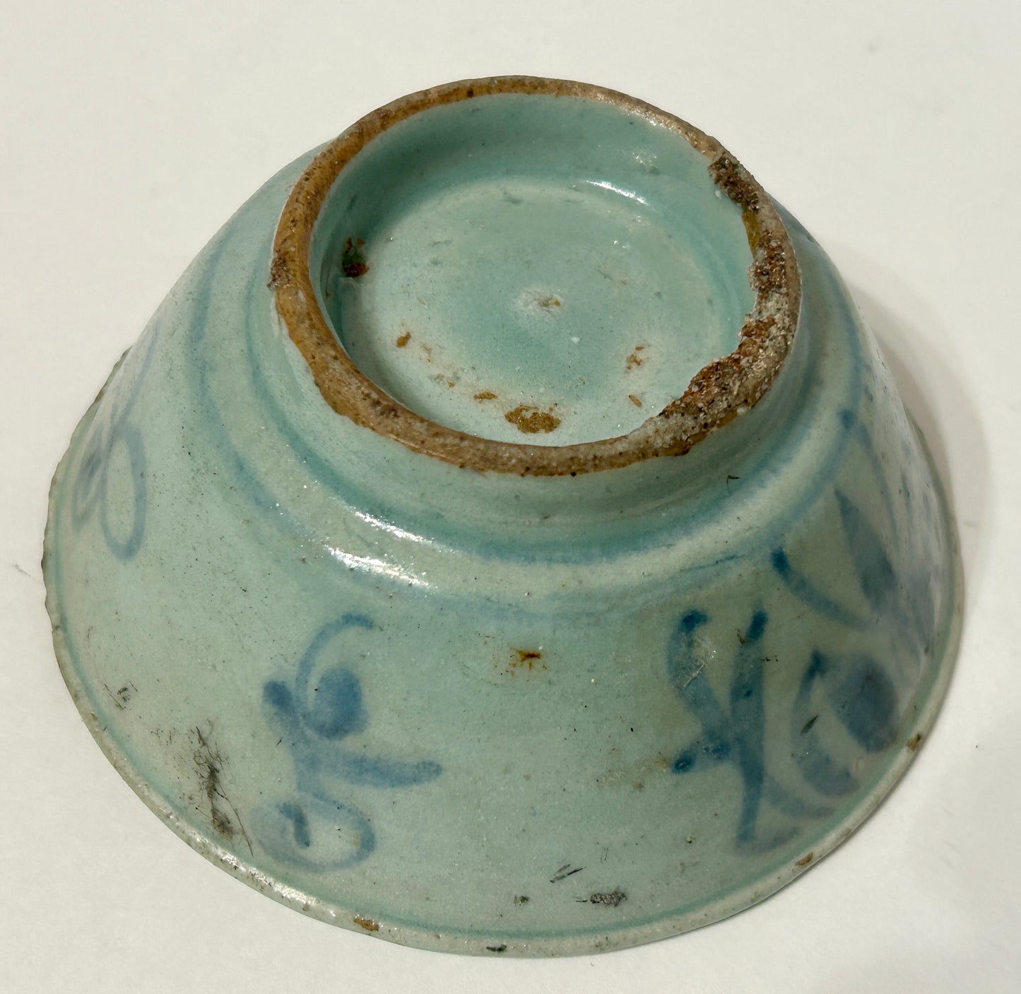 EARLY ANTIQUE CHINESE BLUE AND WHITE POTTERY BOWL FOUND IN CHINA TOWN'S 1906 RUINS