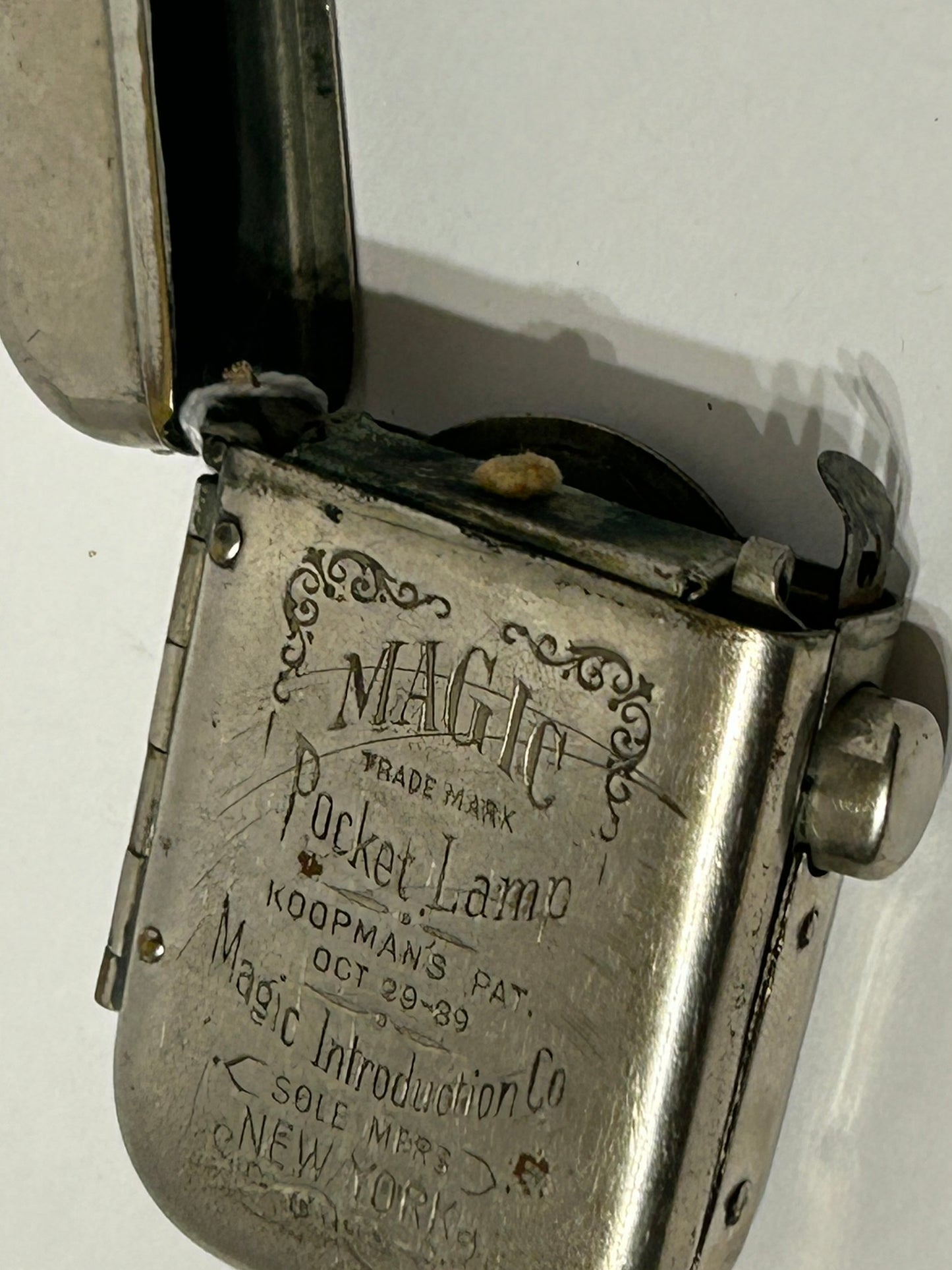 MAGIC POCKET LAMP 1889 LIGHTER