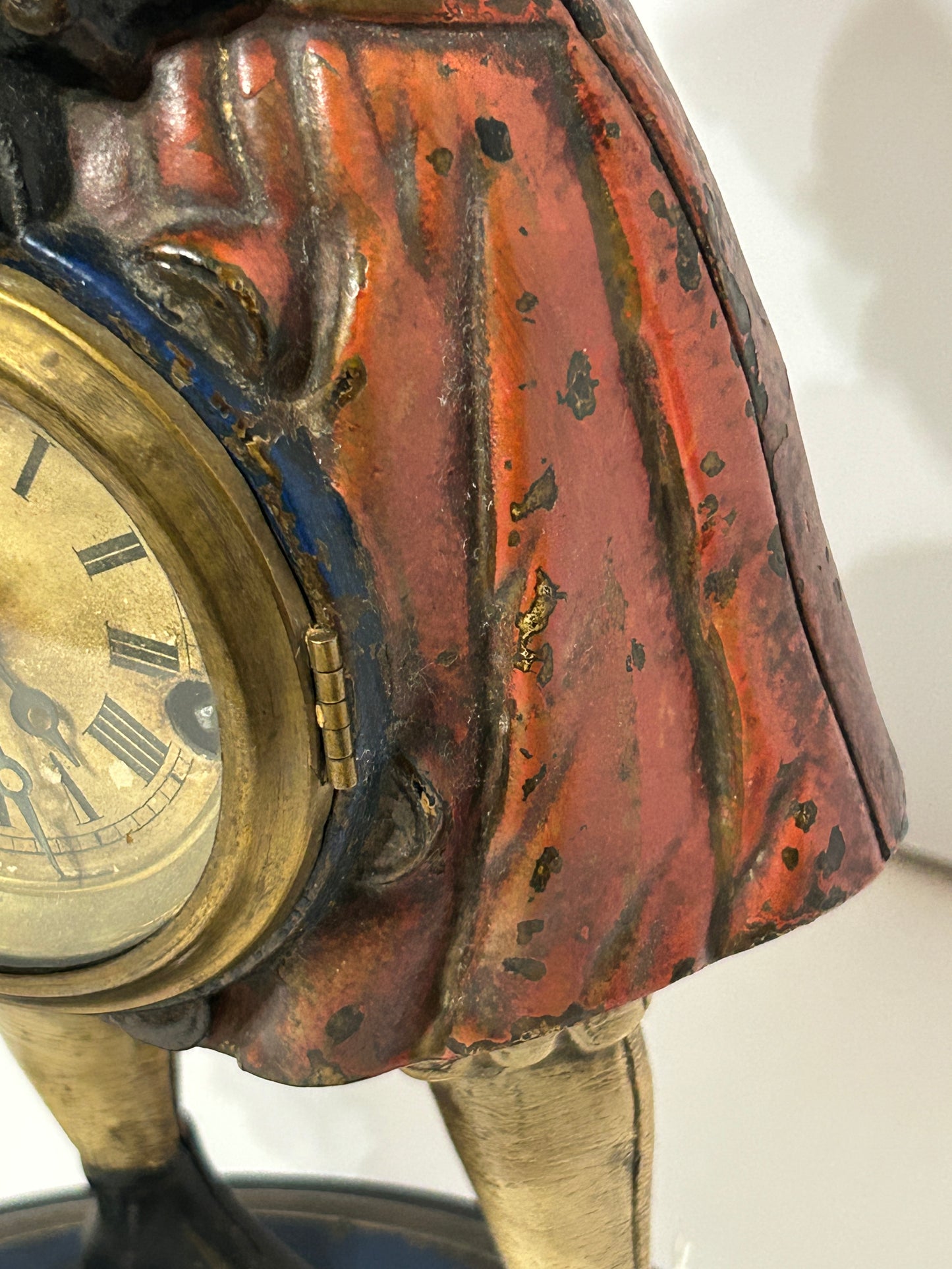 TOPSY BLINKING EYE FIGURAL ANTIQUE CLOCK