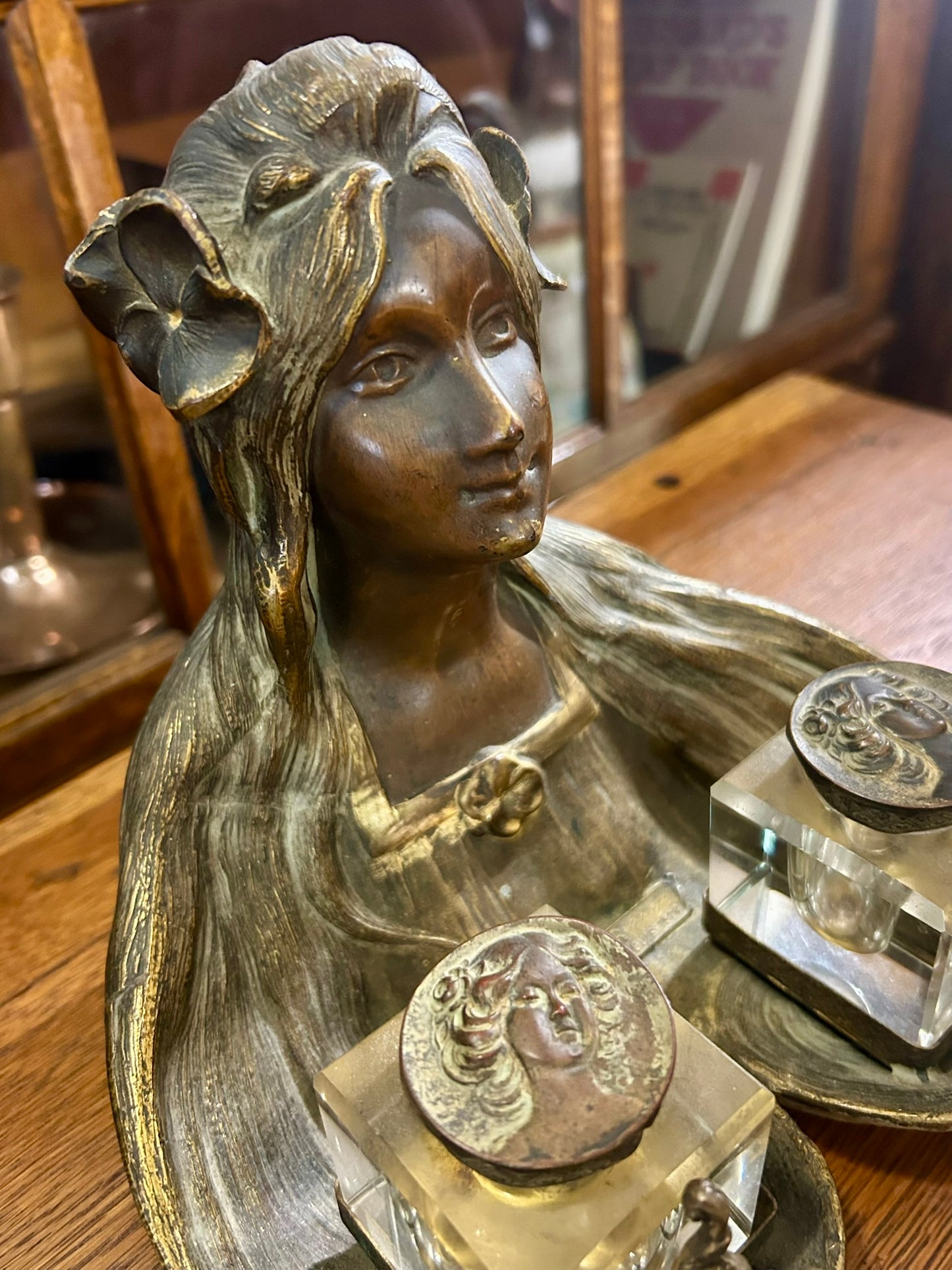 ART NOUVEAU FIGURAL BRONZE WOMAN INKWELL