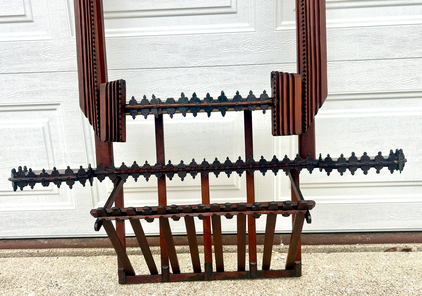 ANTIQUE FOLK ART WOOD CARVED CURTAINS WALL SHELF
