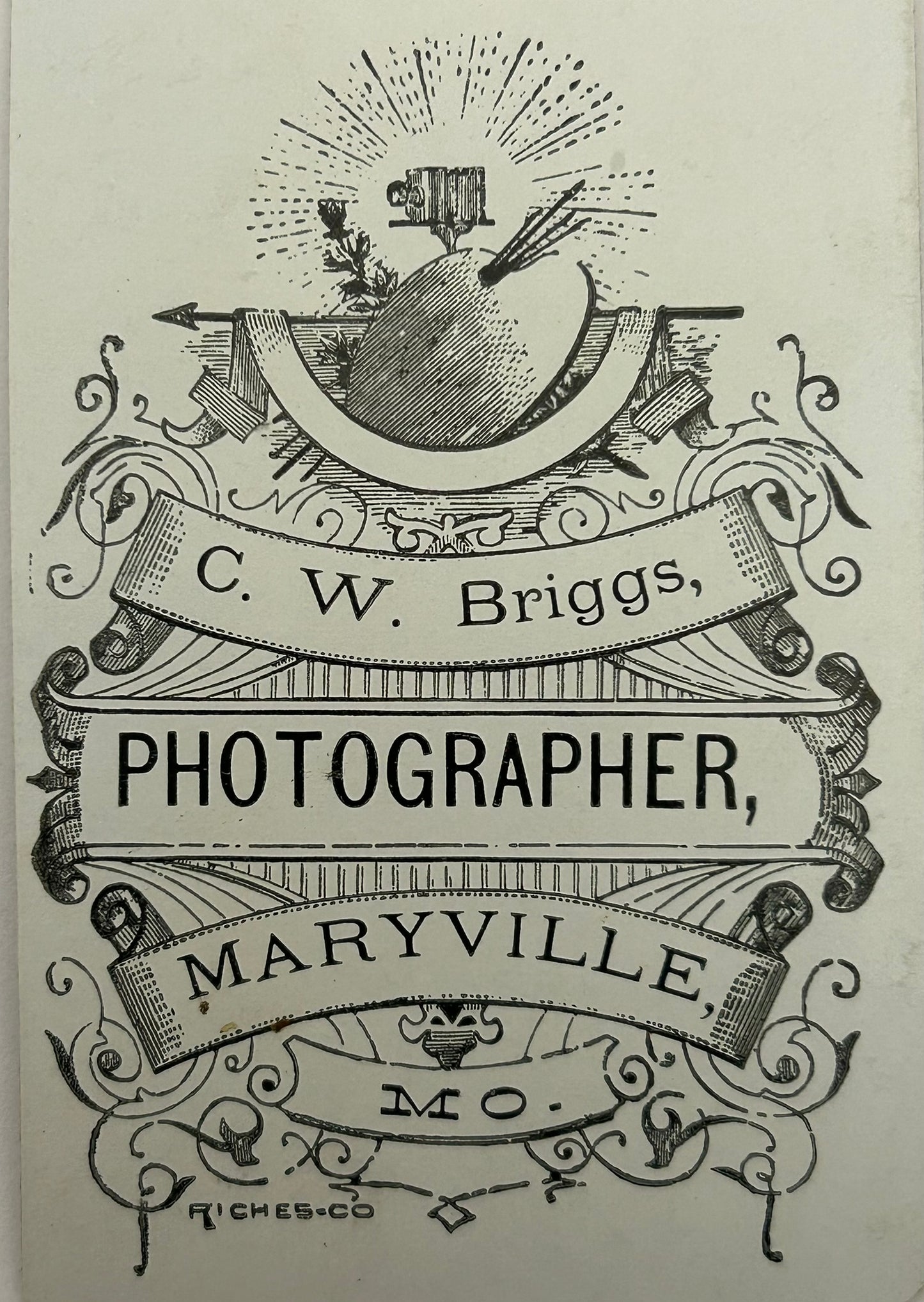 ANTIQUE CDV PHOTOS OF FOUR HEAVY PEOPLE IN WILD CLOTHING
